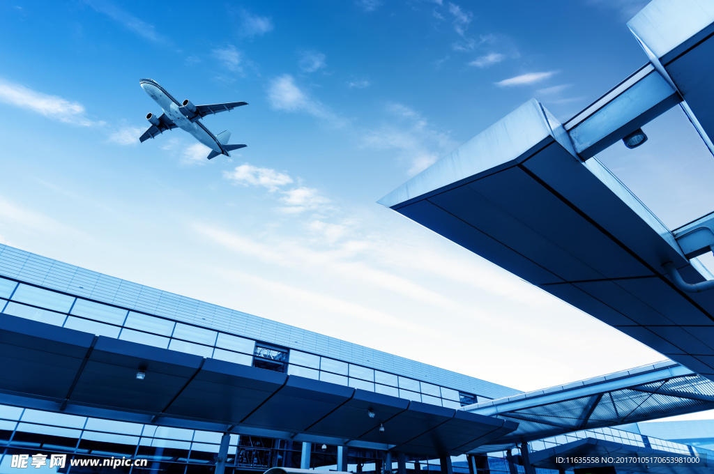 飞机与机场高清图片