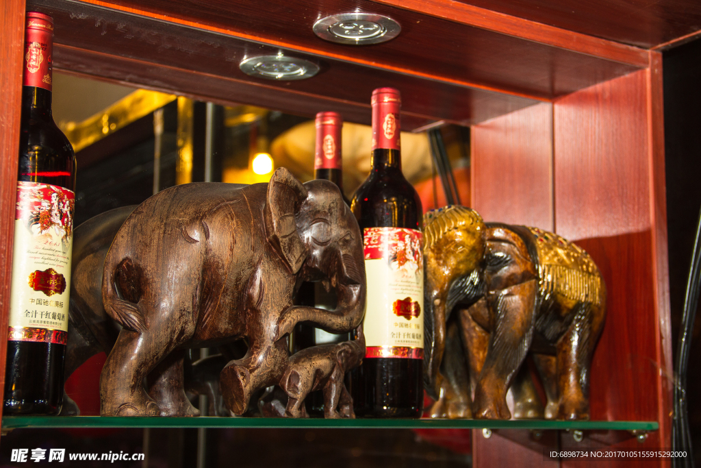 云南餐厅装饰物