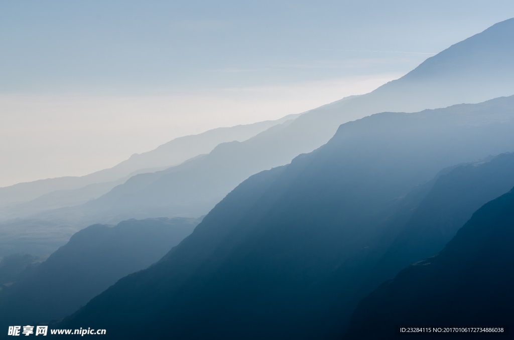 大山 迷雾 大雾