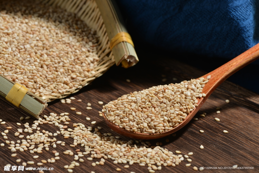 五谷杂粮白芝麻