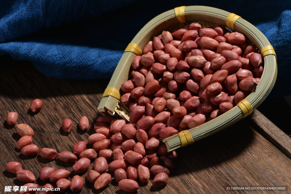 五谷杂粮红皮花生米