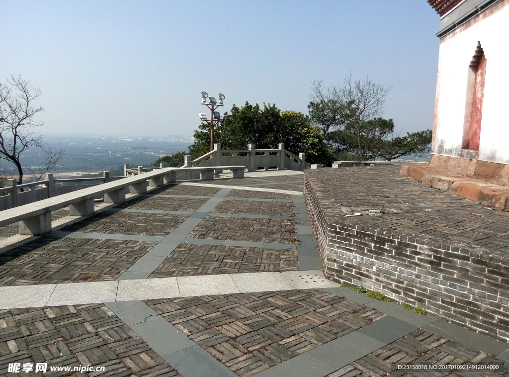 新会凌云塔走道