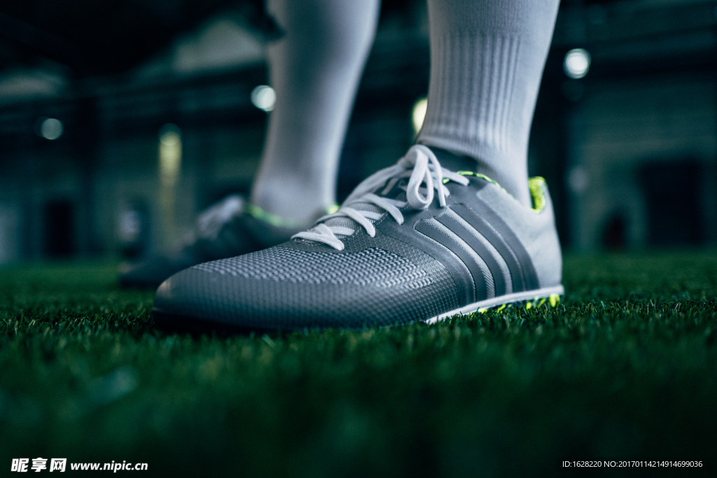 NIKE顶级足球鞋宣传广告