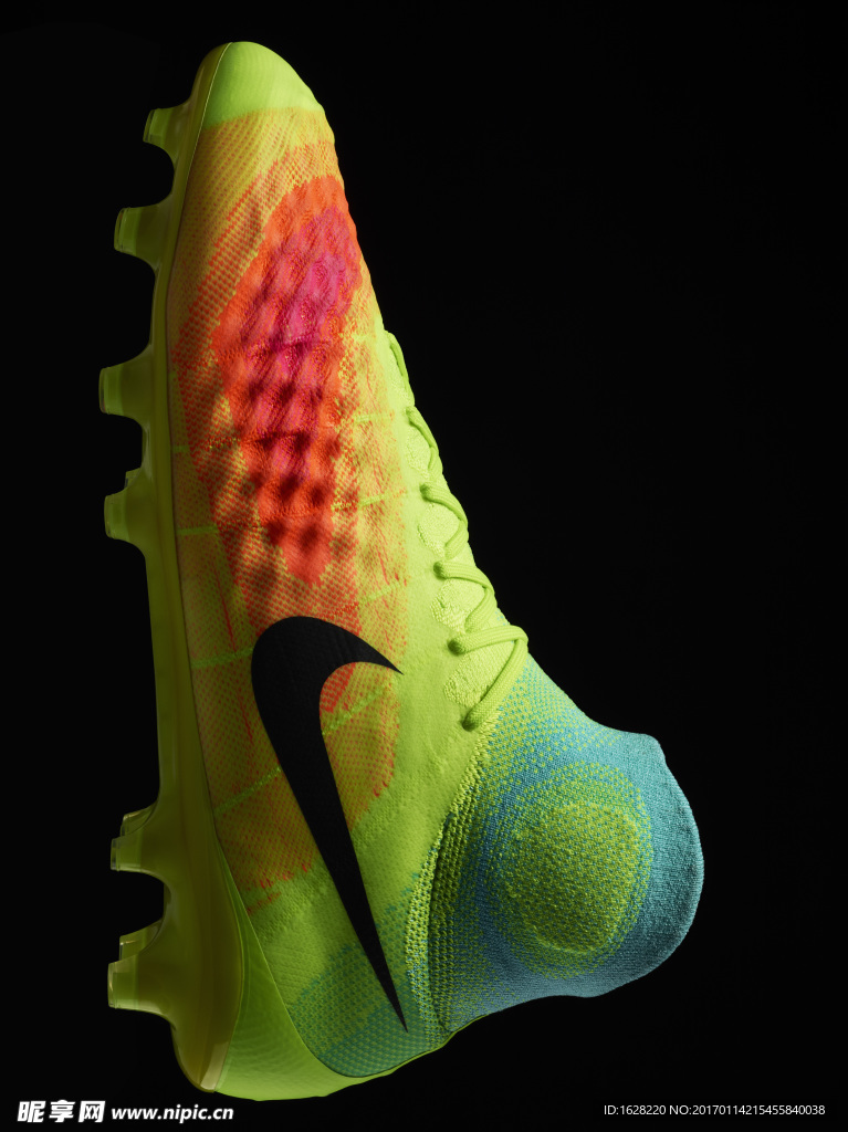 NIKE顶级足球鞋宣传广告