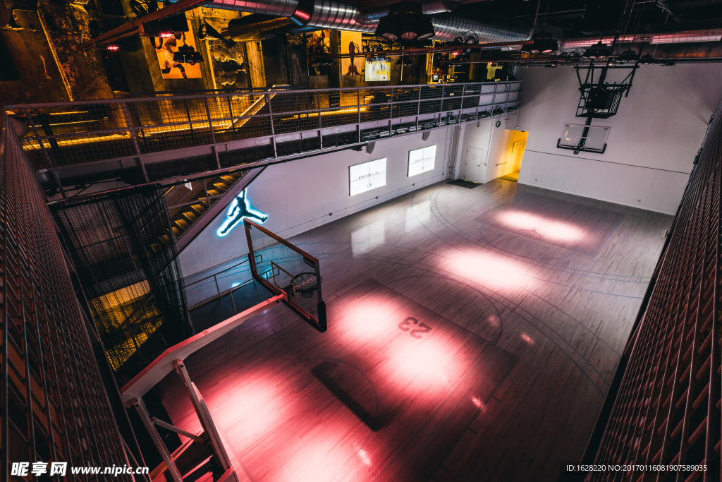 NIKE乔丹篮球场