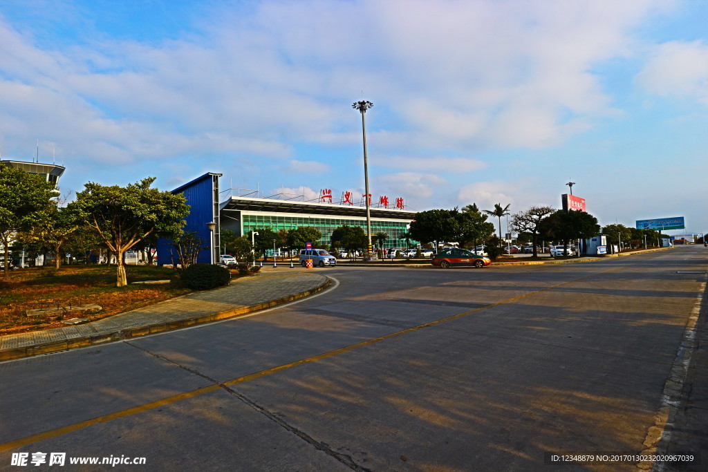 万峰林机场入口