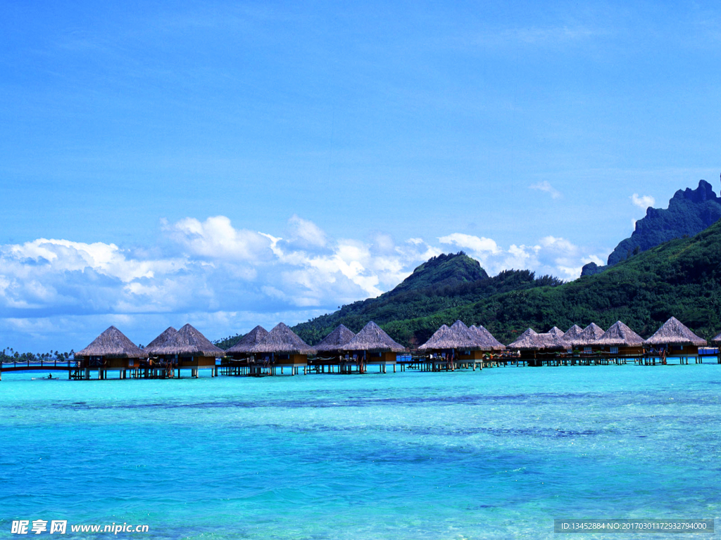 马尔代夫茅草屋