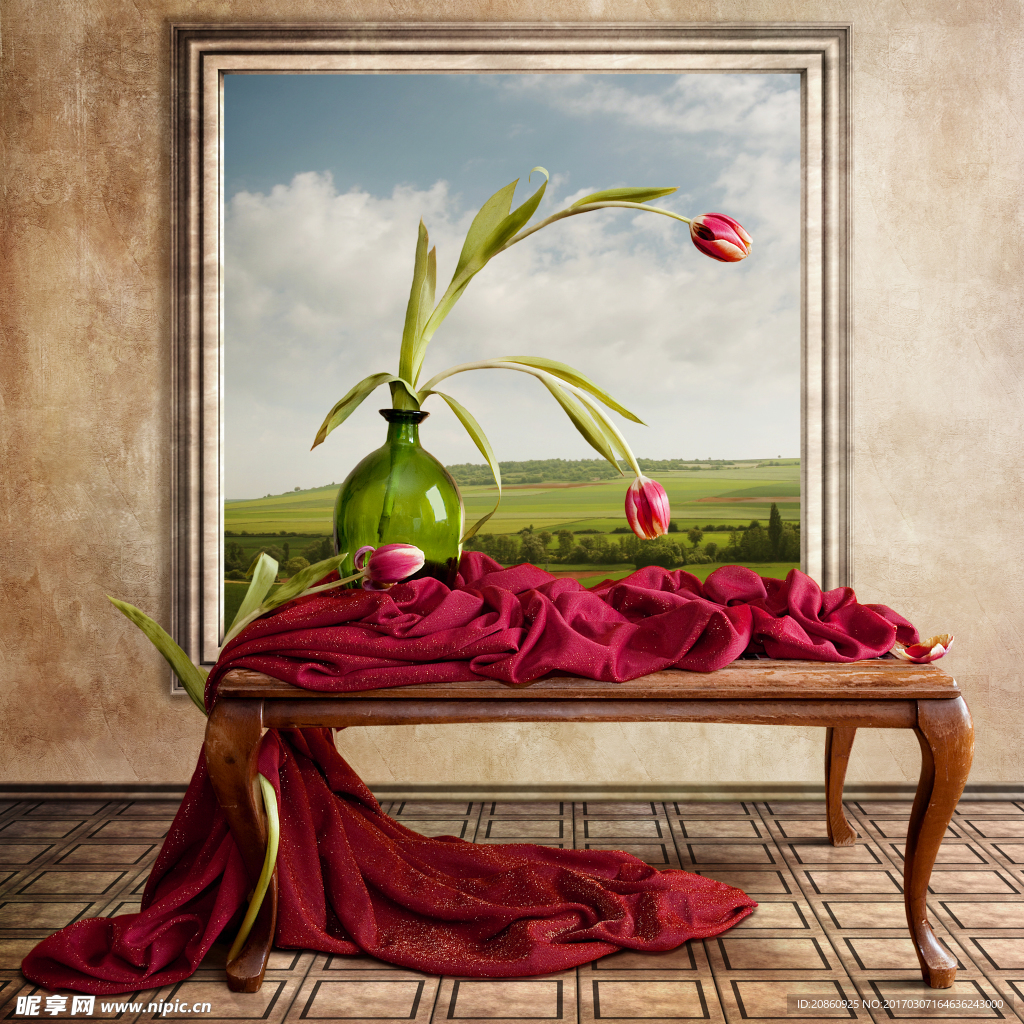 挂画的复古房间