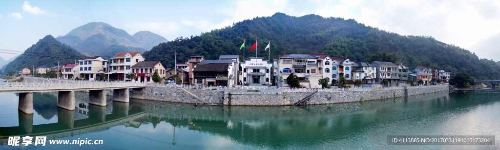 湍口镇迎丰村杨村全景图