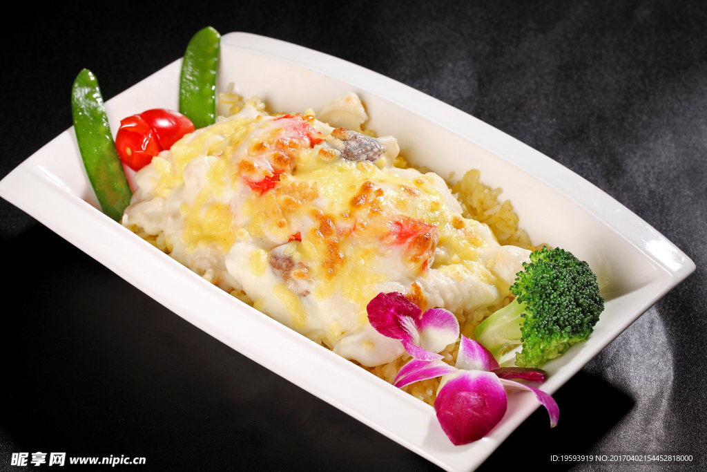 芝士海鲜焗饭
