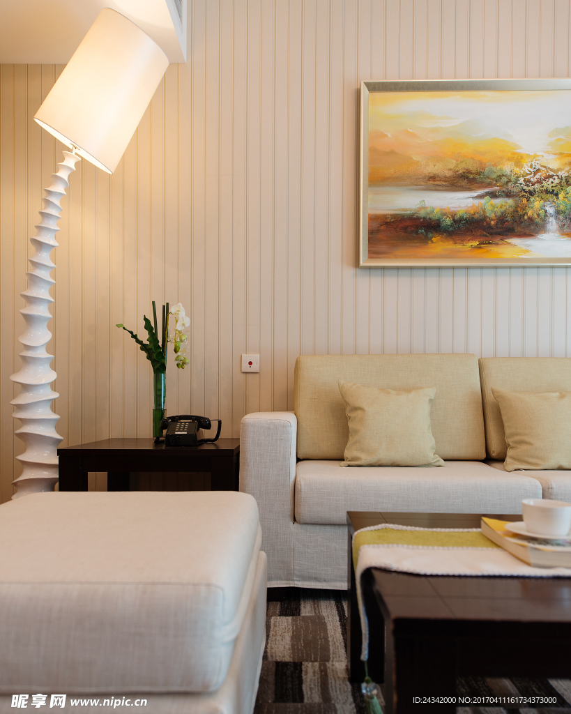 现代简约装饰实景图