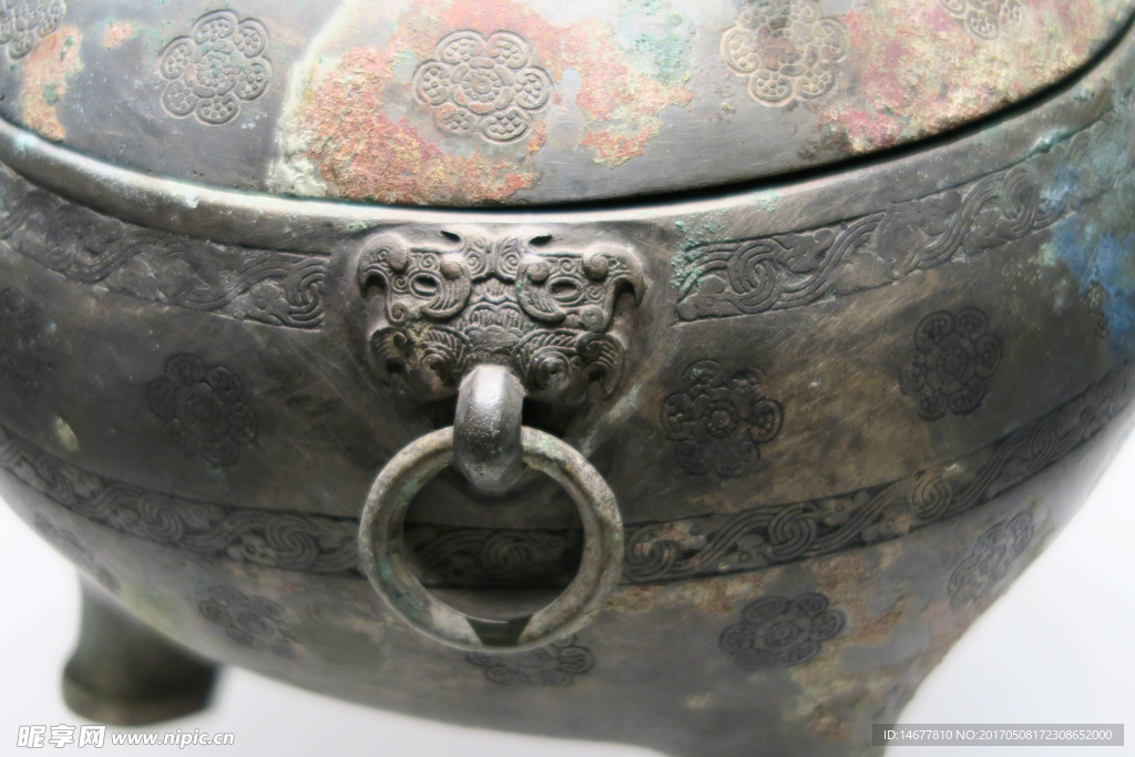 甘肃博物馆藏团花纹铜敦