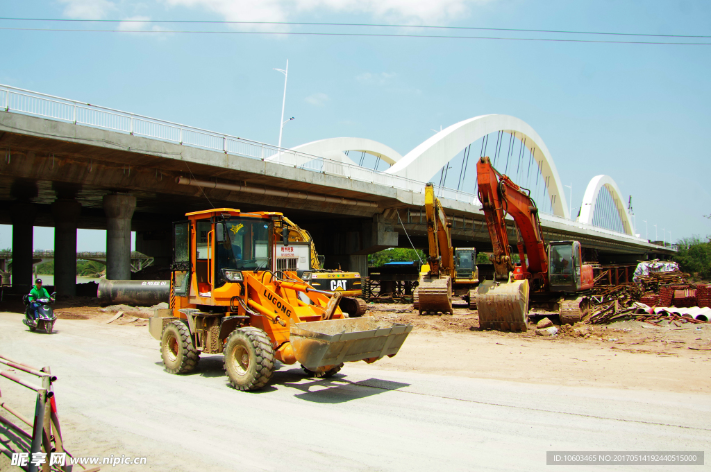 桥梁建筑 客都大桥