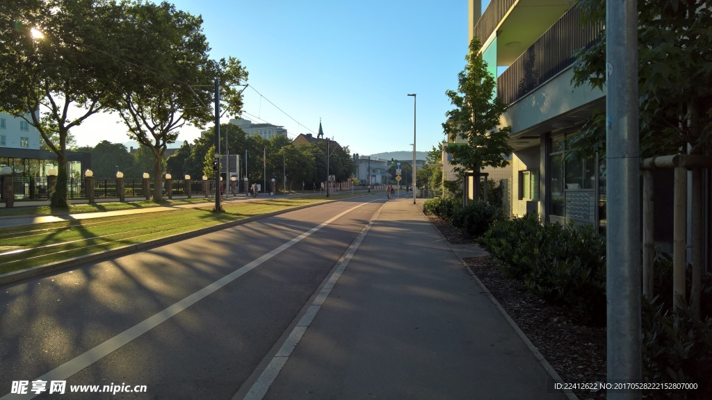 德国弗莱堡清晨的街道