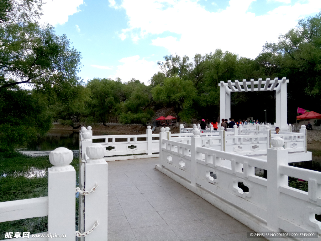 龙沙公园九曲桥