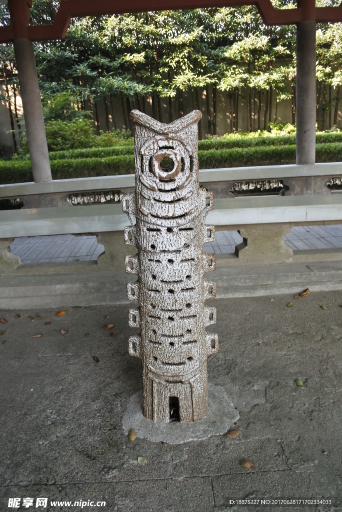 不规则艺术摆件