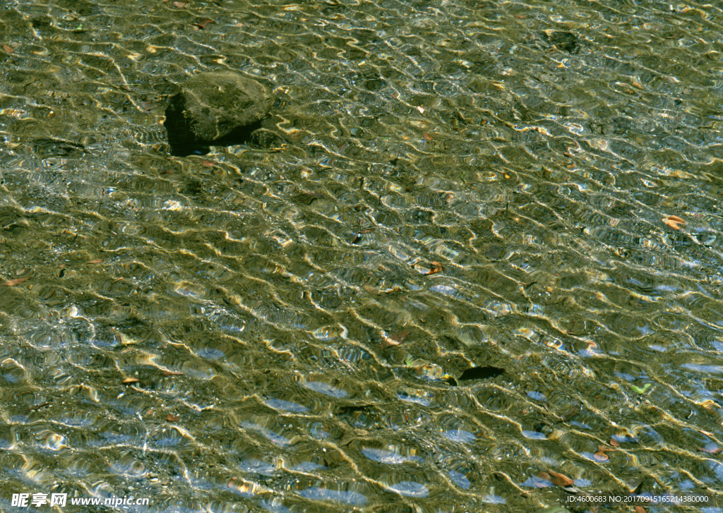 清澈山水图片   旅游摄影图片