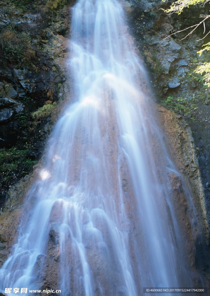 山溪瀑布图片   旅游摄影素材