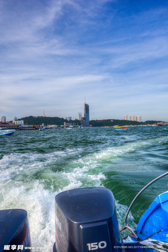 芭提雅快艇冲浪