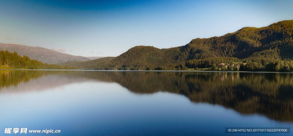 秋水共长天一色