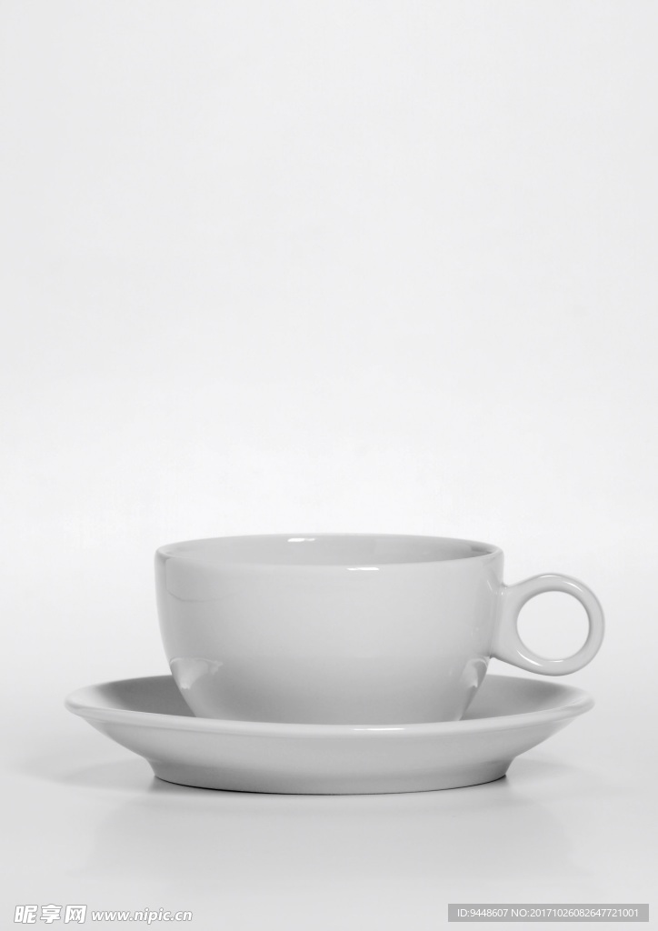 白色陶瓷杯素材图片