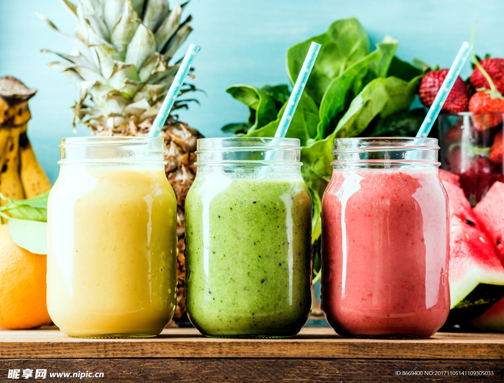 鲜榨蔬菜水果汁