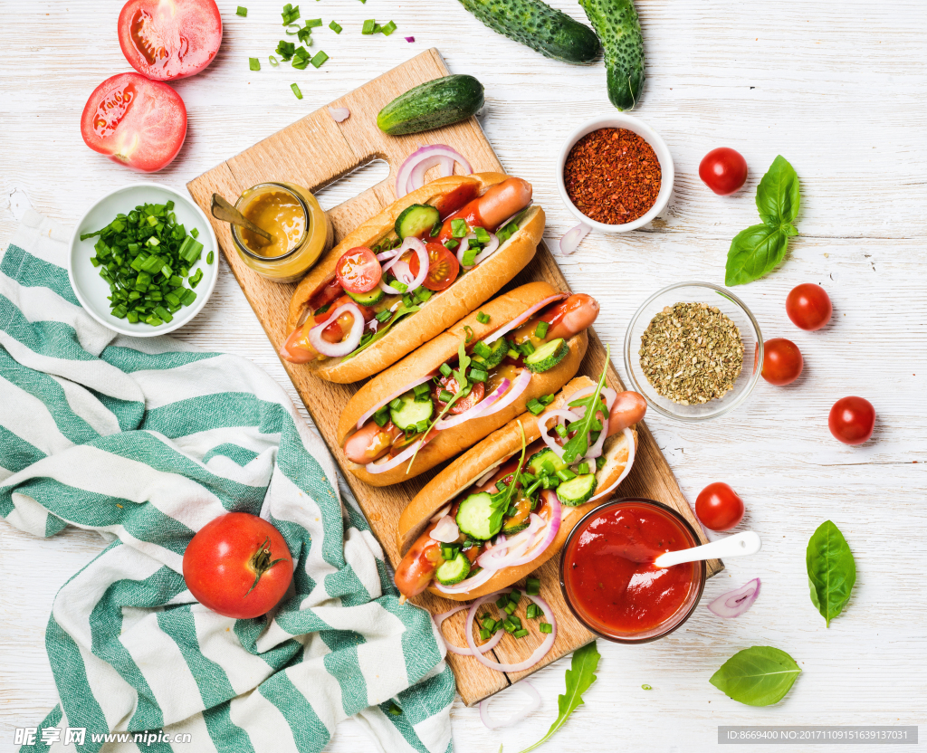 西式快餐热狗蔬菜西红柿