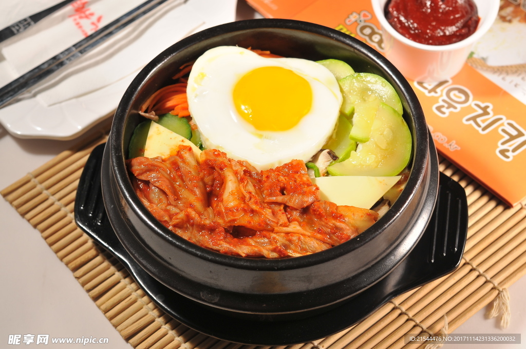 泡菜芝士石锅拌饭