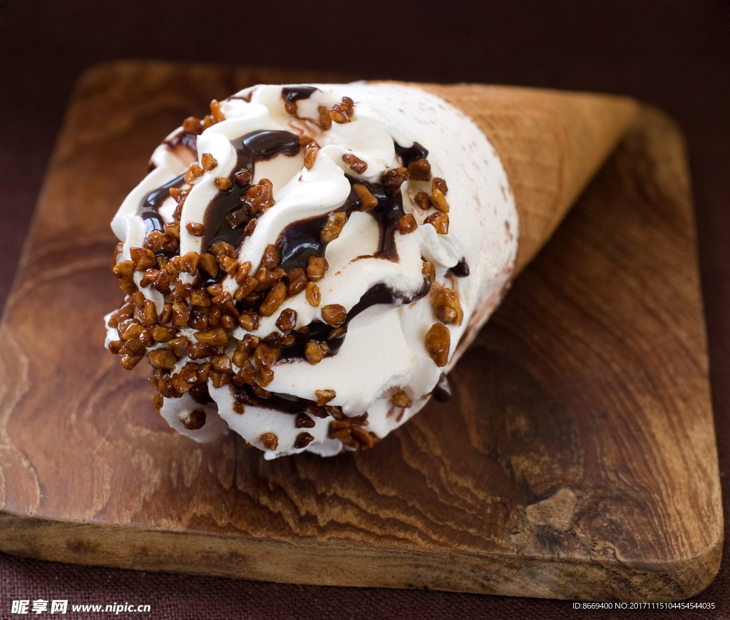 坚果冰淇淋特写