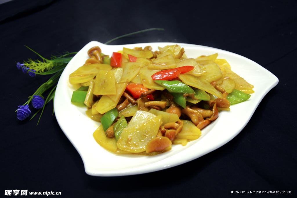 滑子蘑炒土豆片