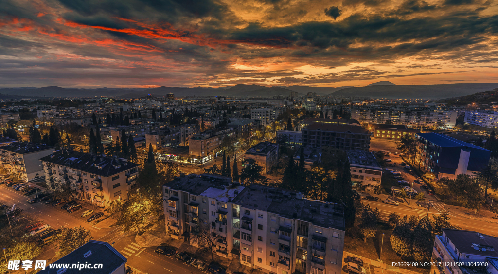 黑山共和国房屋傍晚天空