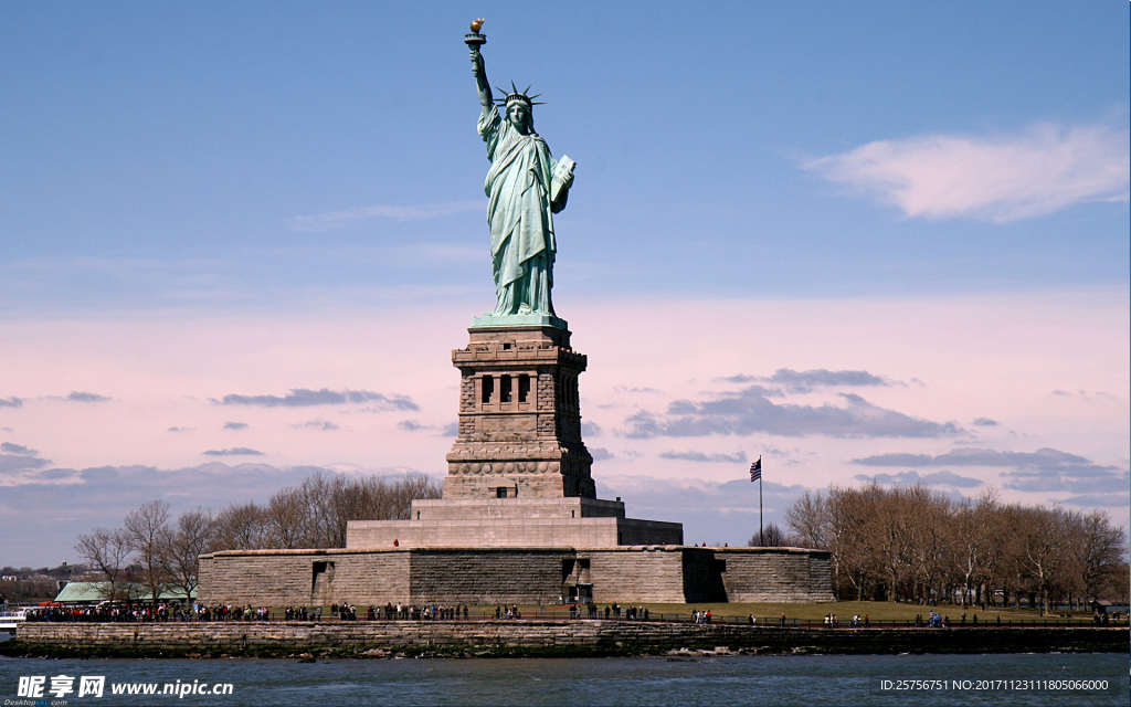 自由女神像