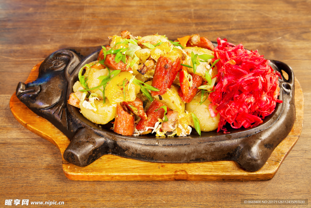 土豆蔬菜砧板食物