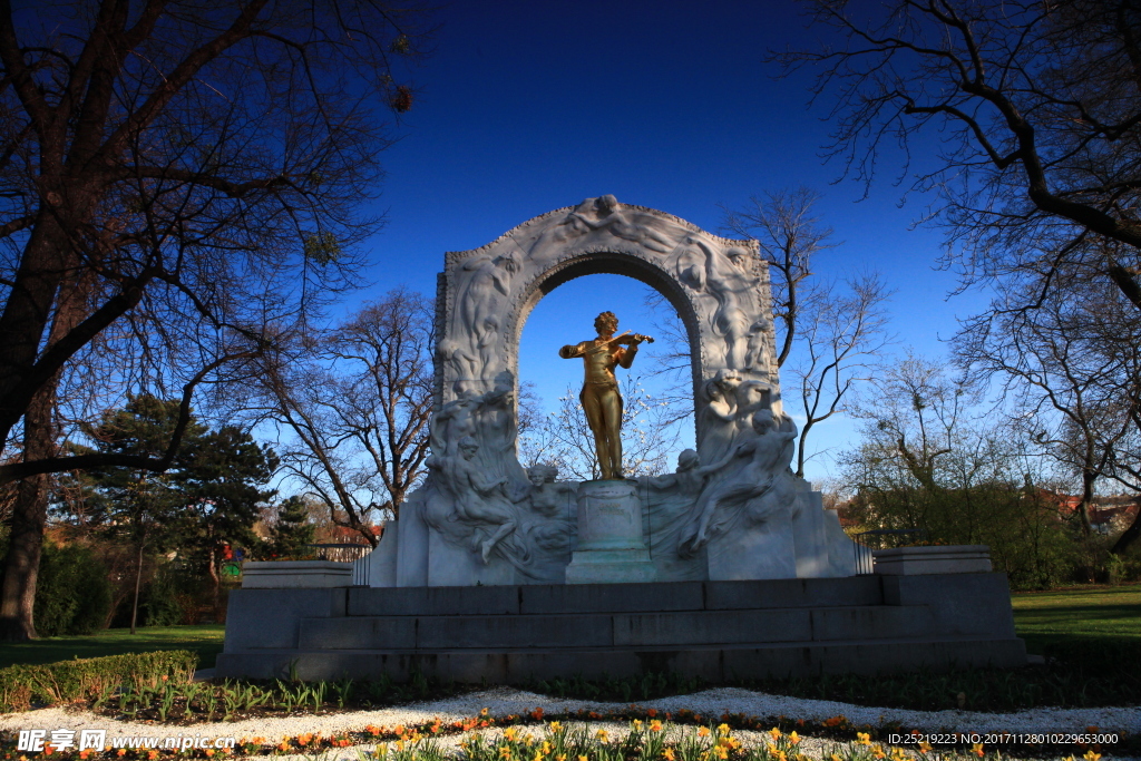 奥地利维也纳莫扎特雕塑