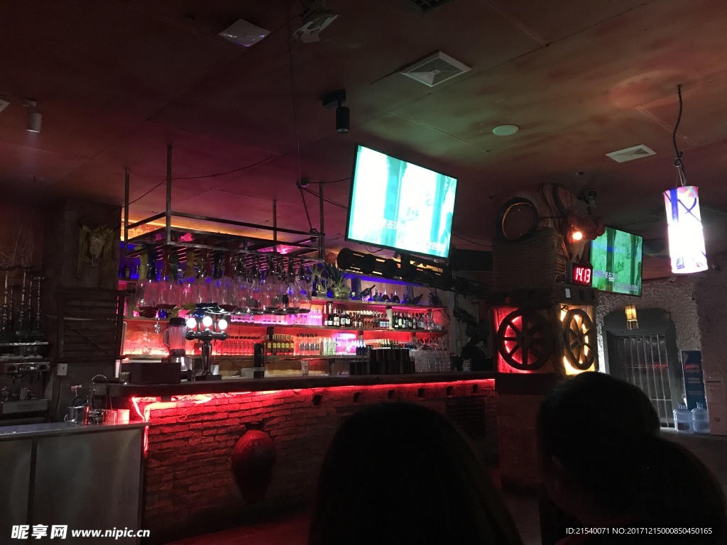 酒吧背景