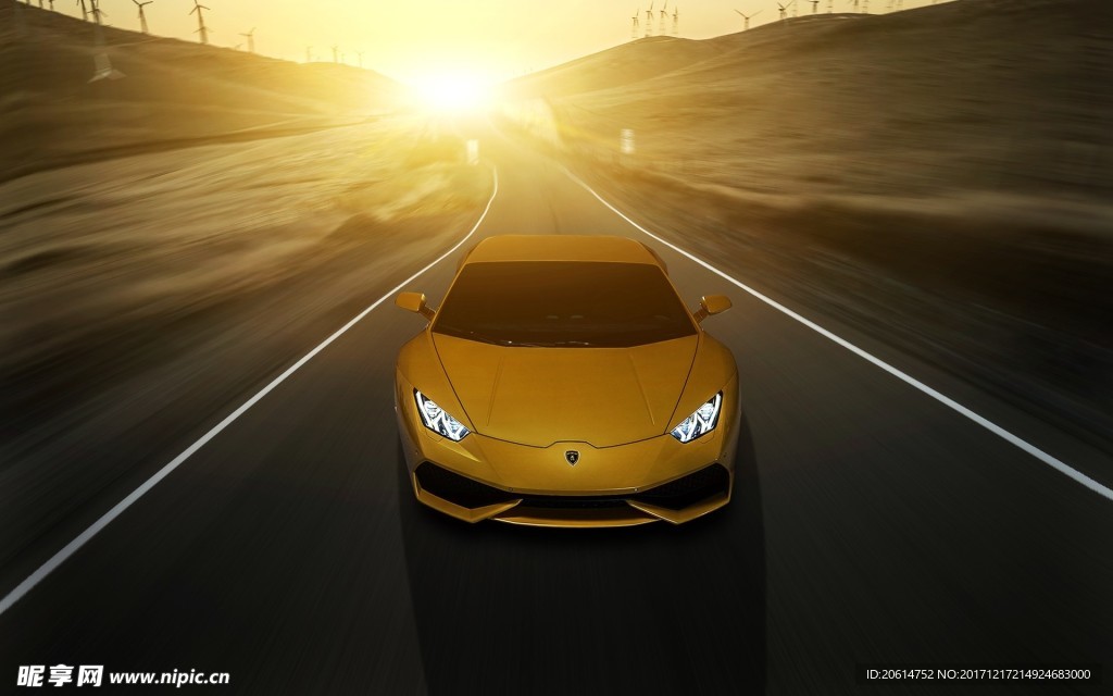 道路上行驶汽车