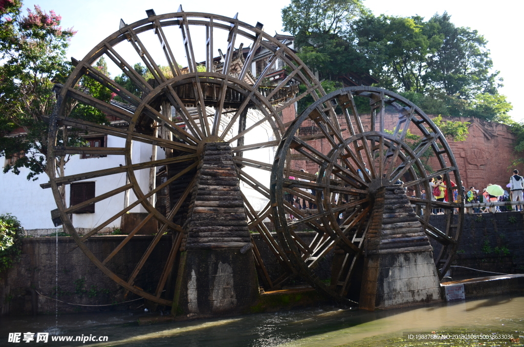 丽江水车风景