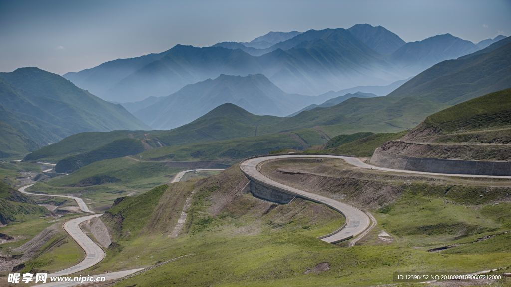 盘上公路 山区公路 道路 公路
