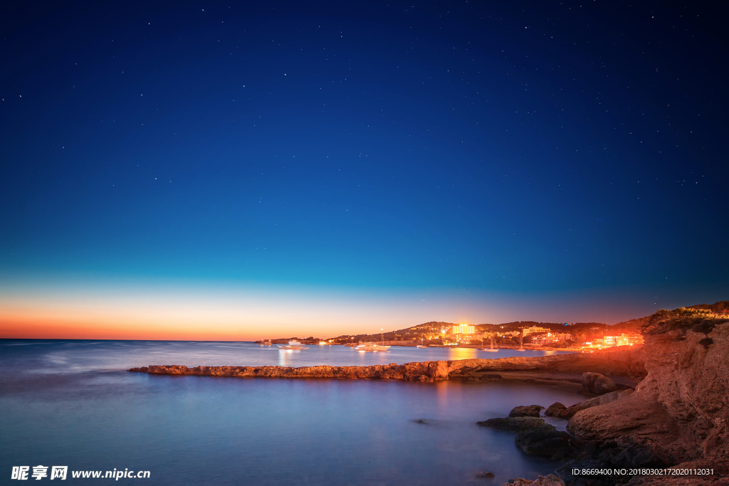 西班牙岸海傍晚天空