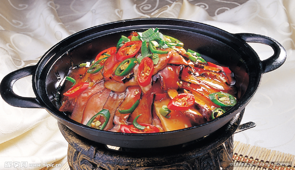 干锅熏干老腊肉