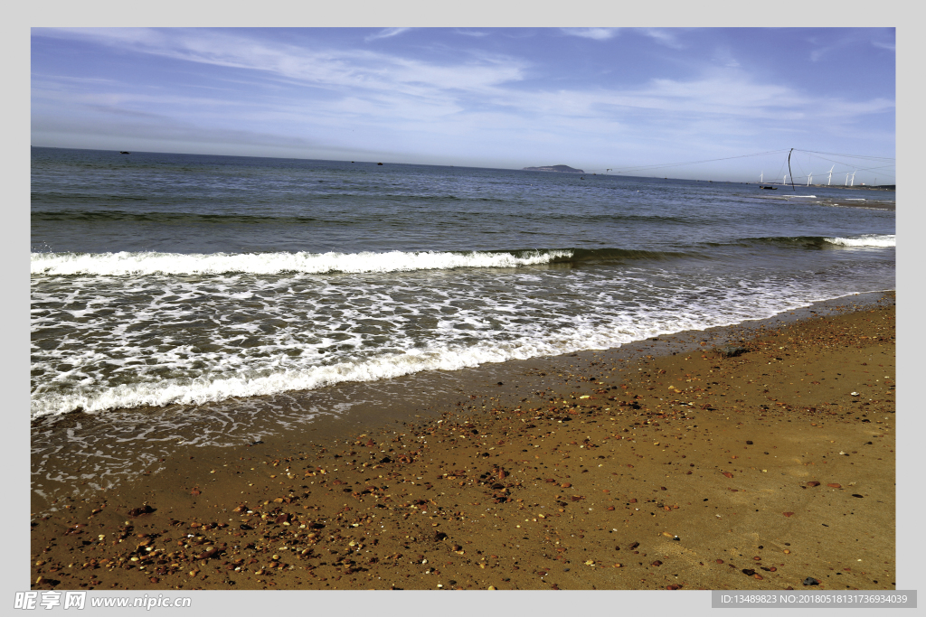 海浪 沙滩 大海 蓝天 白云