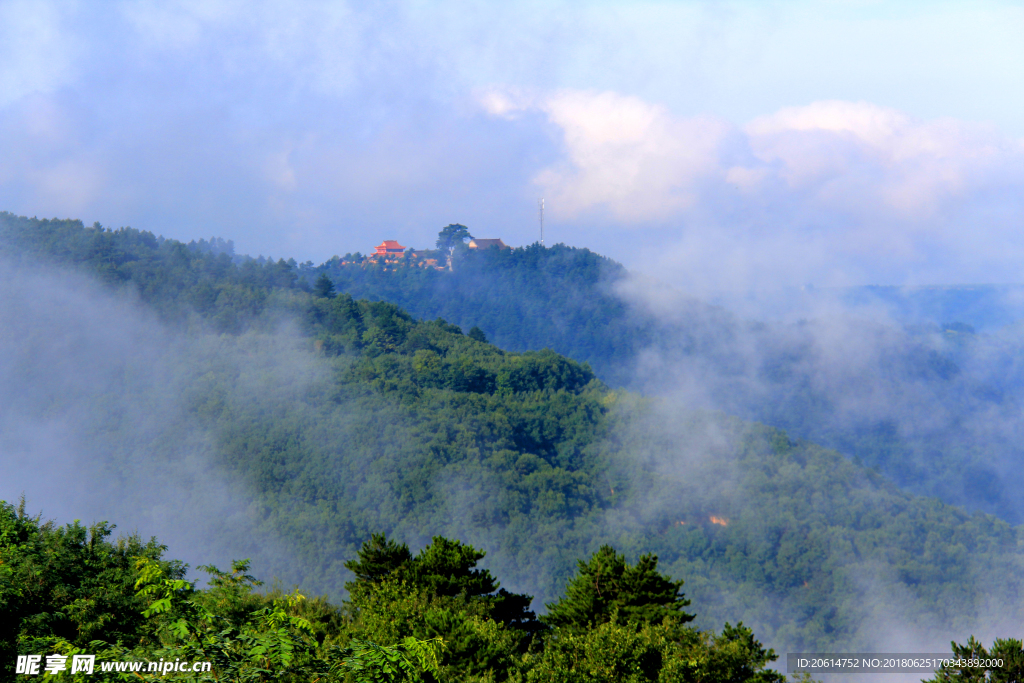 高山云雾美景