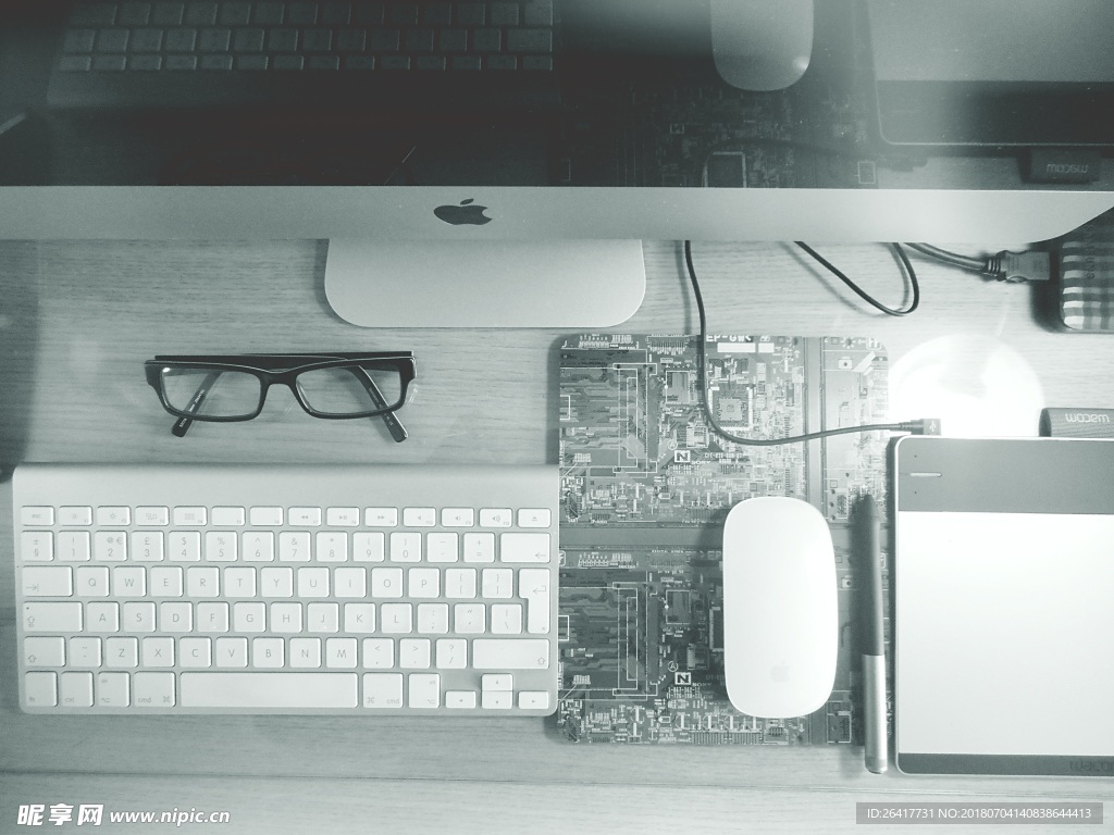 计算机 电脑 键盘 鼠标 桌面