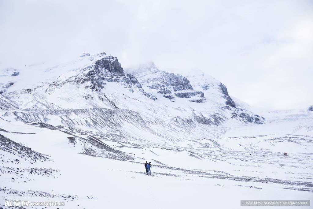 冬日里的大山风景