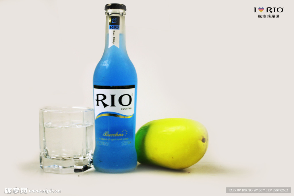 锐澳鸡尾酒摄影图片