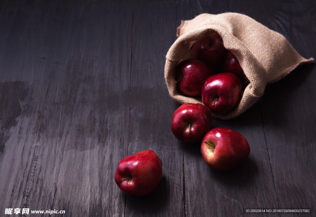 一袋红苹果