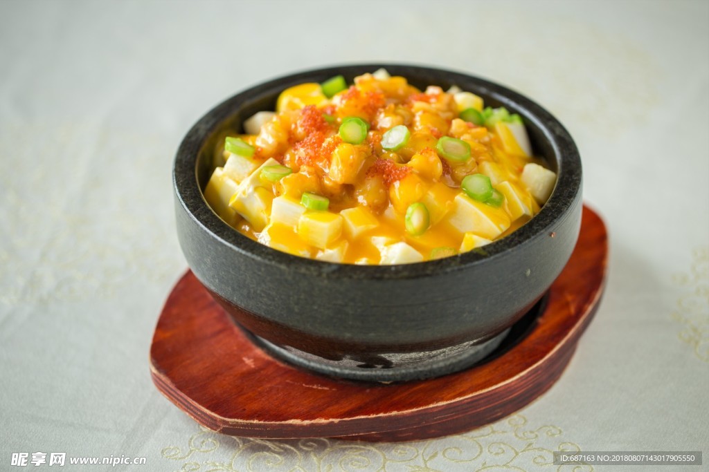海鲜石锅豆腐