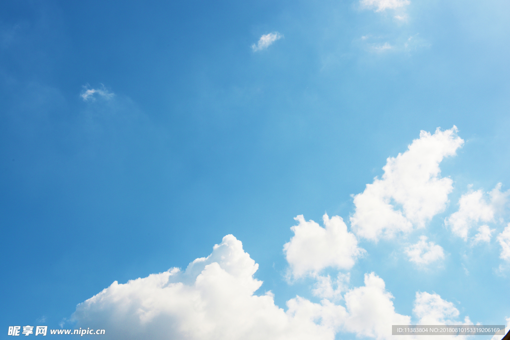 蓝天白云