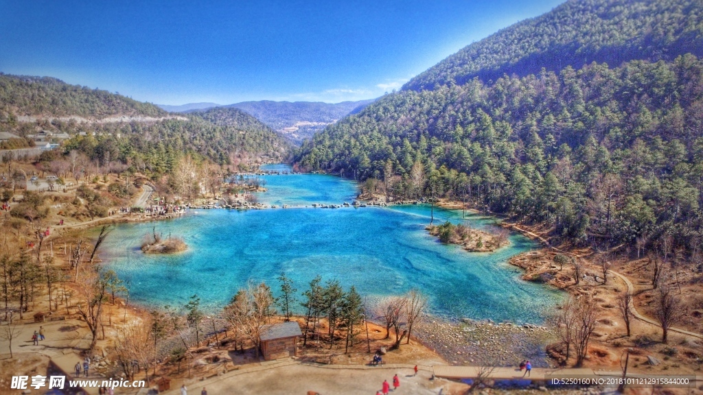 云南丽江蓝月谷