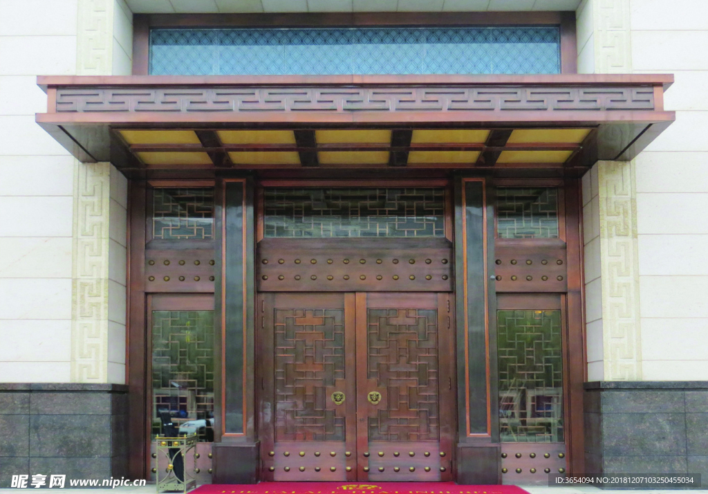 铜门图片